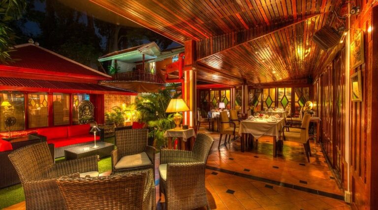 garden-terrace-at-night