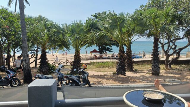 Sands Sauna Beach Club Pattaya｜海沿いで楽しめるサウナ＆ビーチクラブ